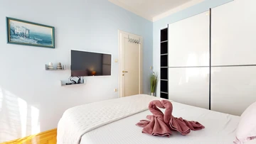 Split Apartment for 4 Guests with 2 Bedrooms