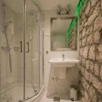 Double or Twin Room 02