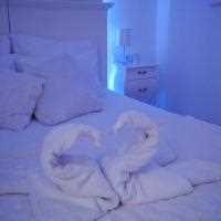 Double or Twin Room 02