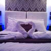Double or Twin Room 02