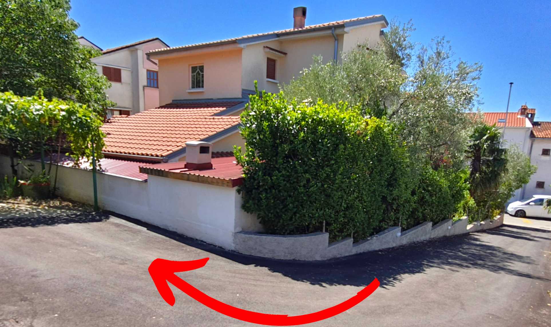 Studio 100m to beach + parking