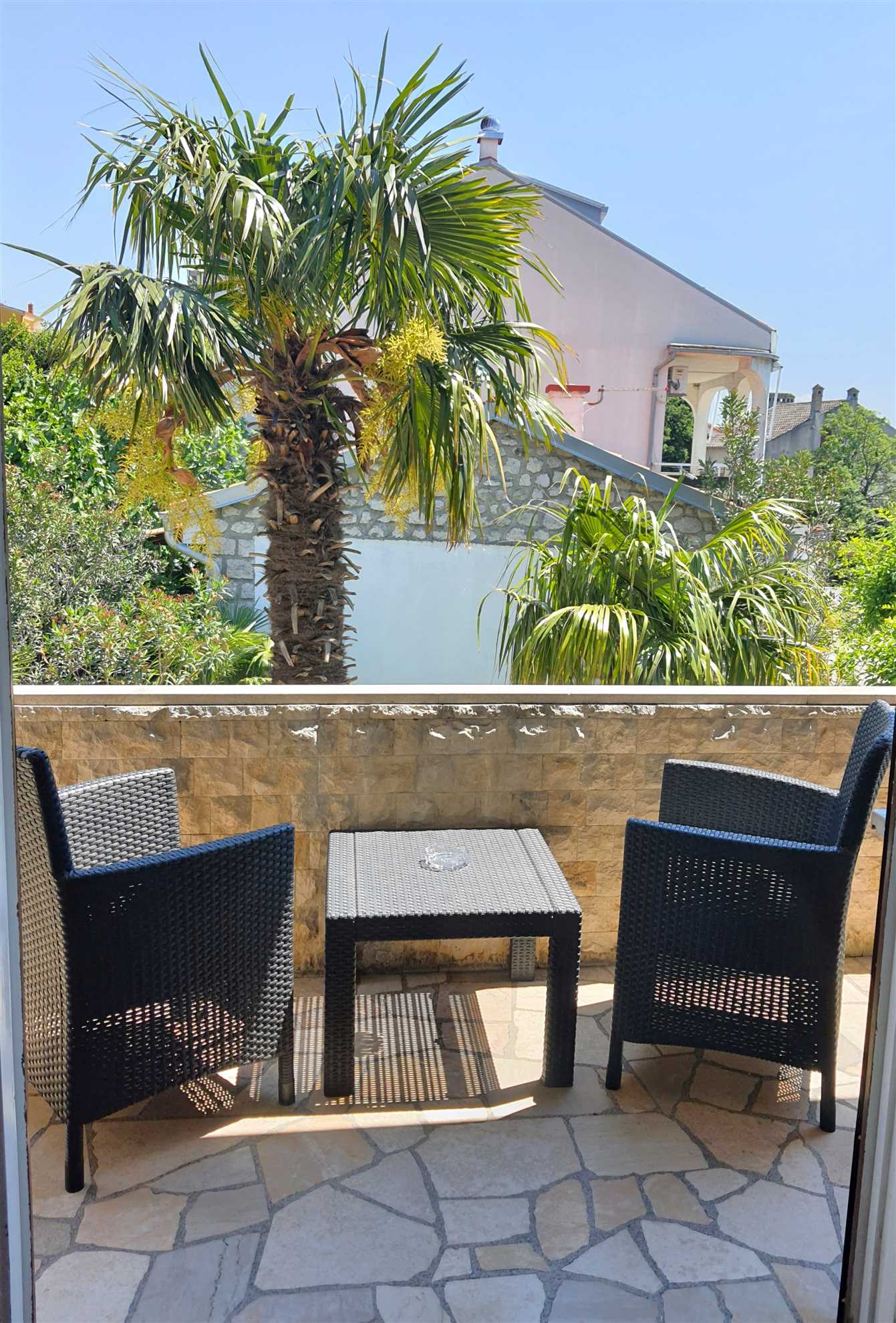 Studio+free parking, 100m to sea