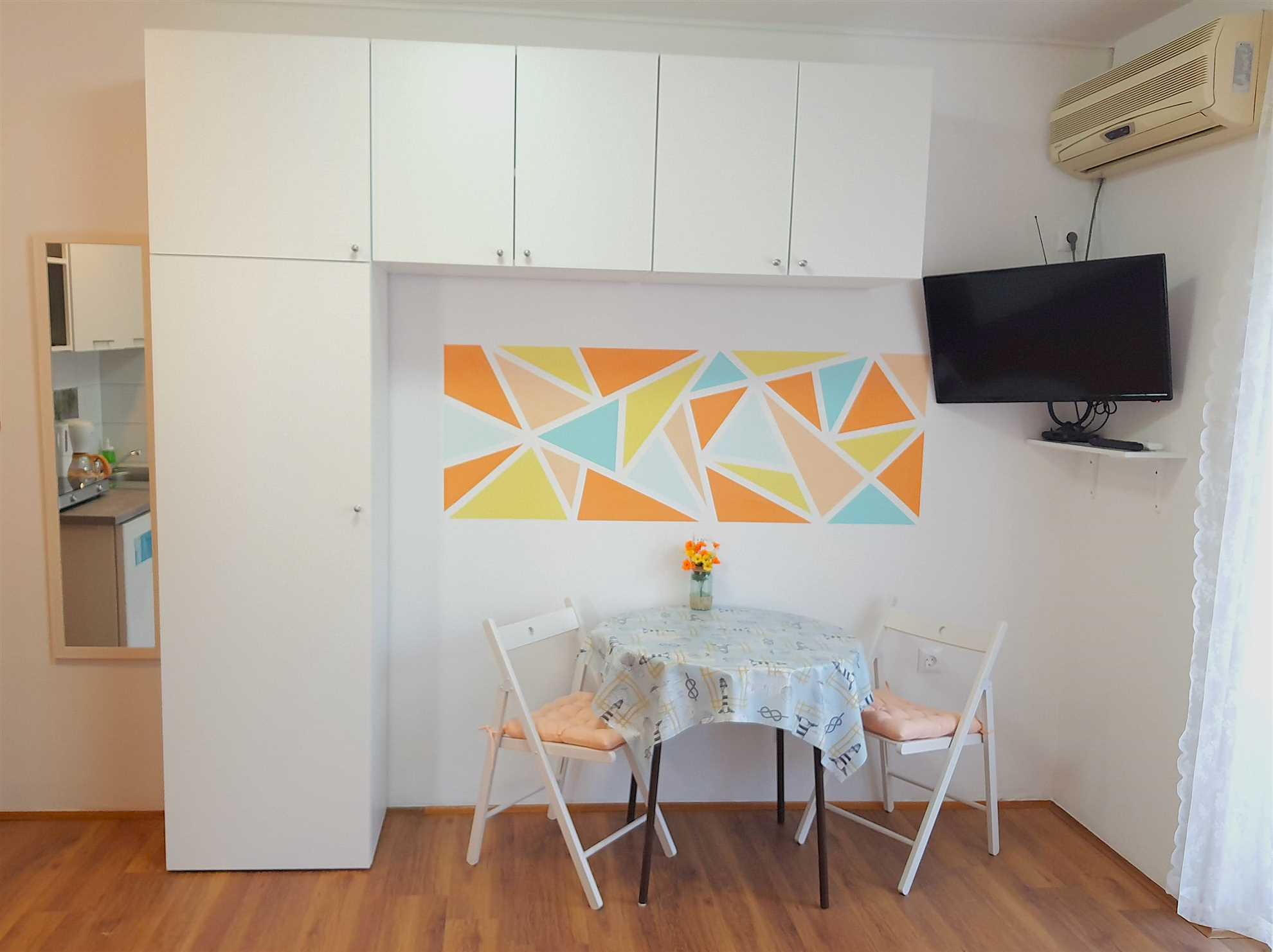Sea view+parking, 100m to beach