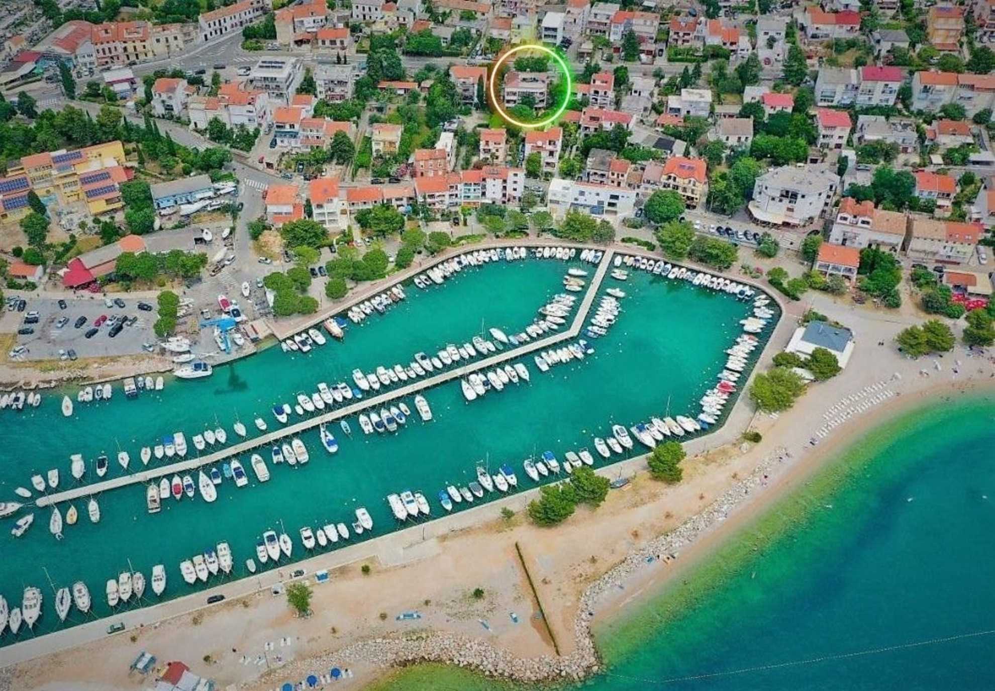 Sea view+parking, 100m to beach