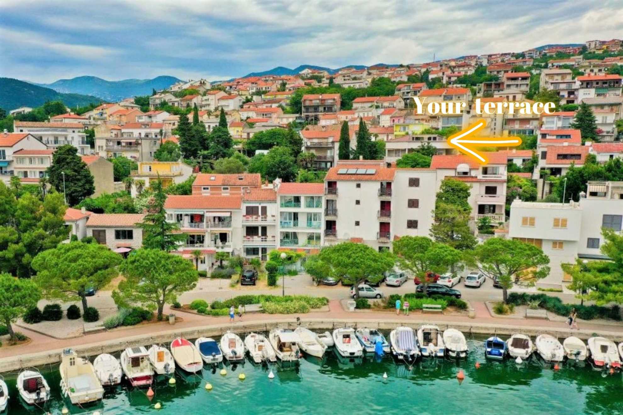 Sea view+parking, 100m to beach