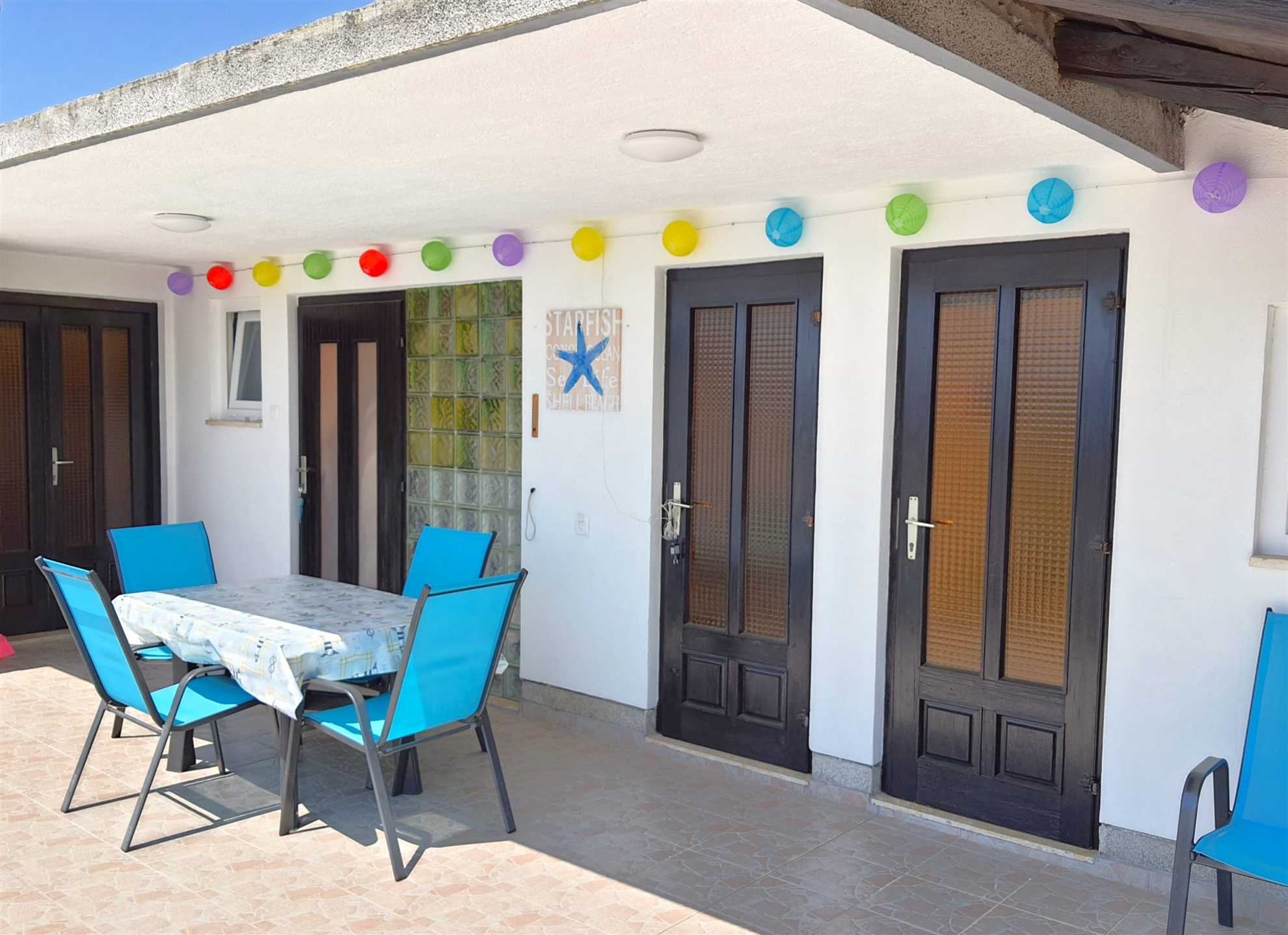 Sea view+parking, 100m to beach