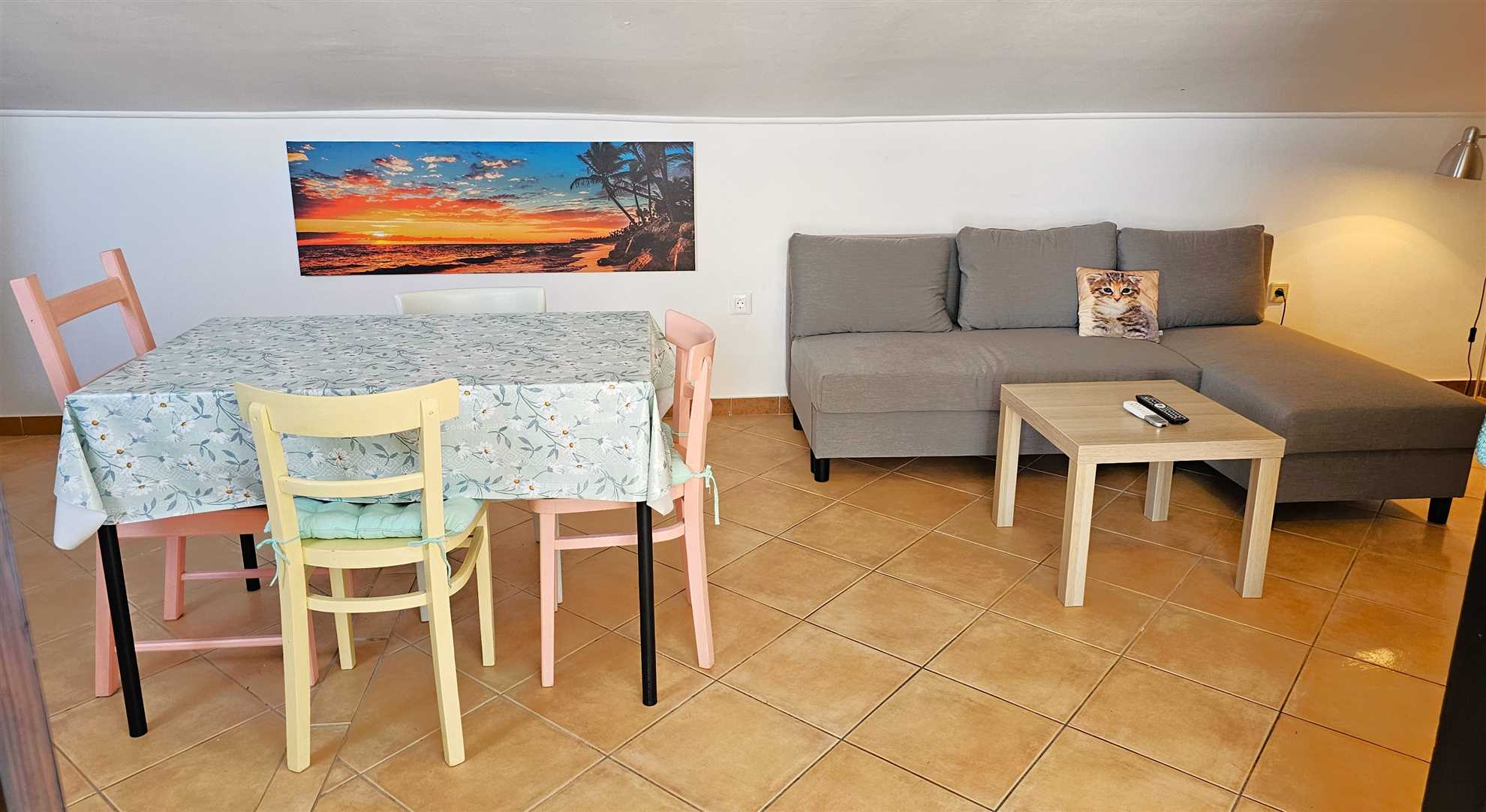Sea view+parking, 100m to beach