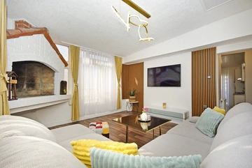 2-Bedroom Apartment in Split for Up to 5