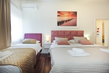 2-Bedroom Apartment in Split for Up to 5