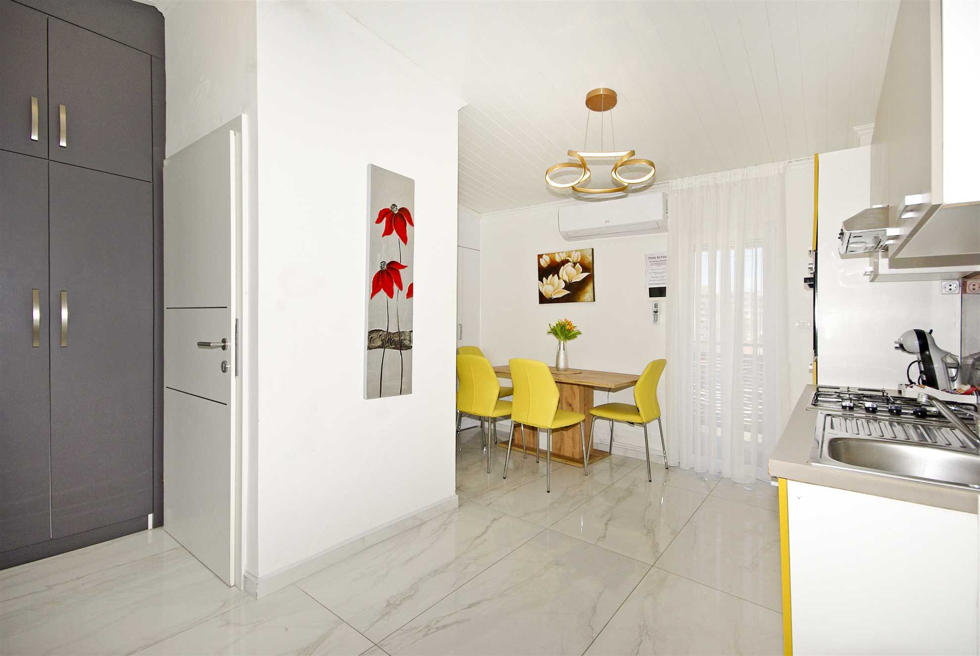 Villa Naoimi: Sunset Apartment