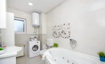 Two-Bedroom Apartment in Split for 5 Guests