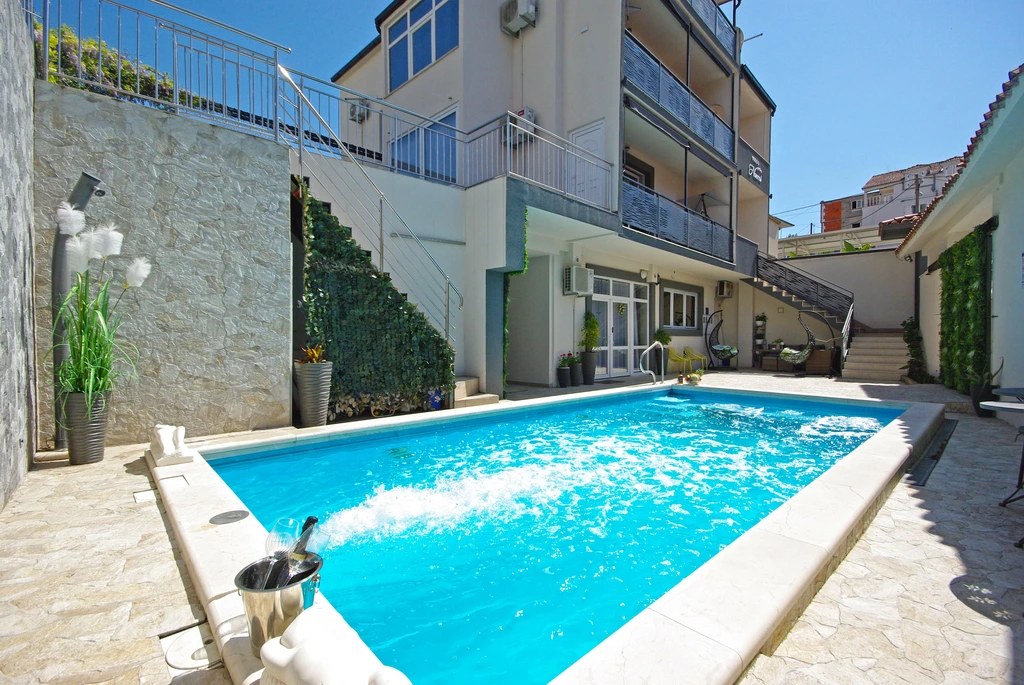 Two-Bedroom Apartment in Split for 5 Guests