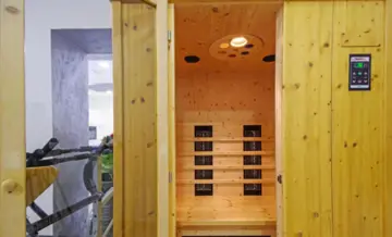 Two-Bedroom Apartment in Split for 5 Guests