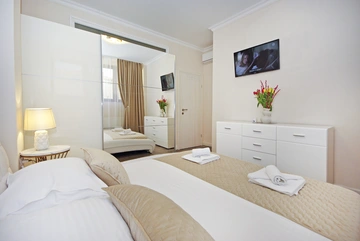 1-Bedroom Apartment in Split for up to 3 Guests