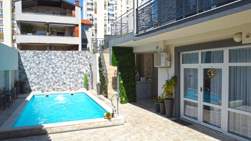1-Bedroom Apartment in Split for up to 3 Guests