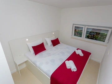 Novalja 1-Bedroom Apartment for 4 (No Balcony)