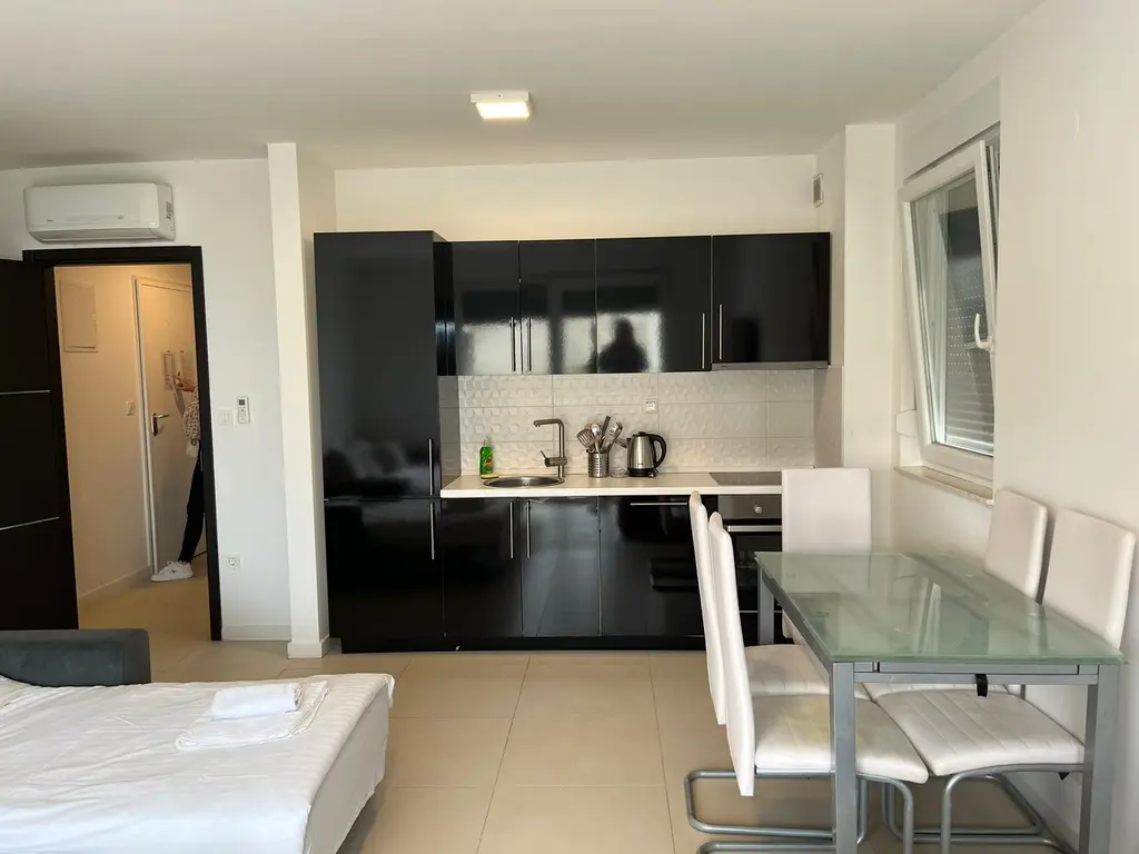 Novalja 1-Bedroom Apartment with Balcony and Pool Access