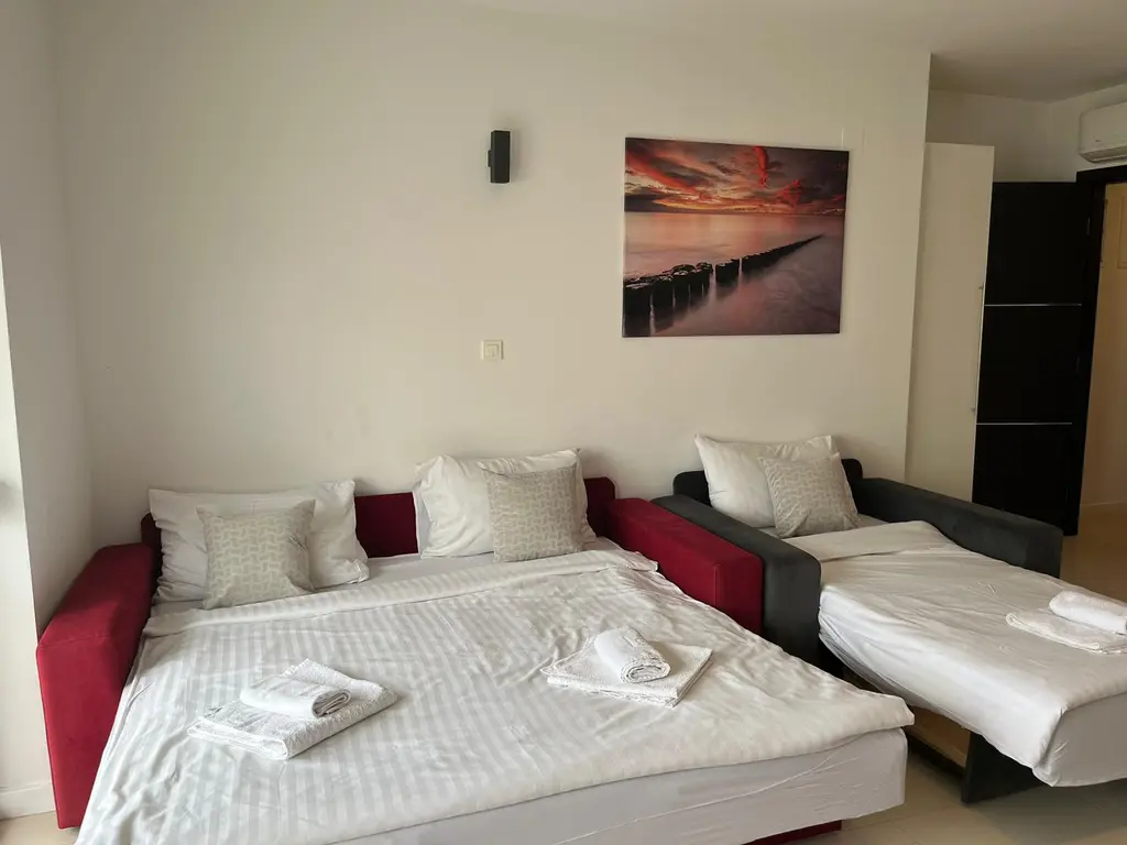 Novalja 1-Bedroom Apartment with Balcony and Pool Access