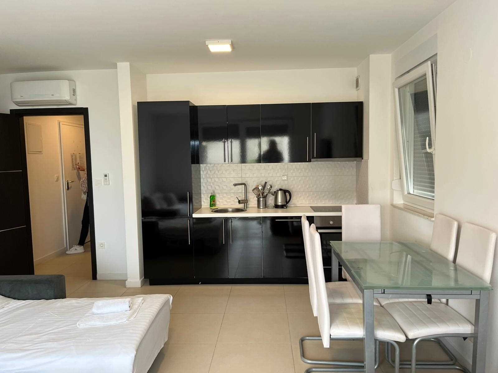 Comfort One Bedroom Apartment With Balcony