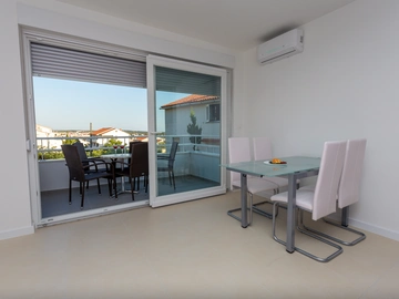 One-Bedroom Apartment in Novalja with Balcony