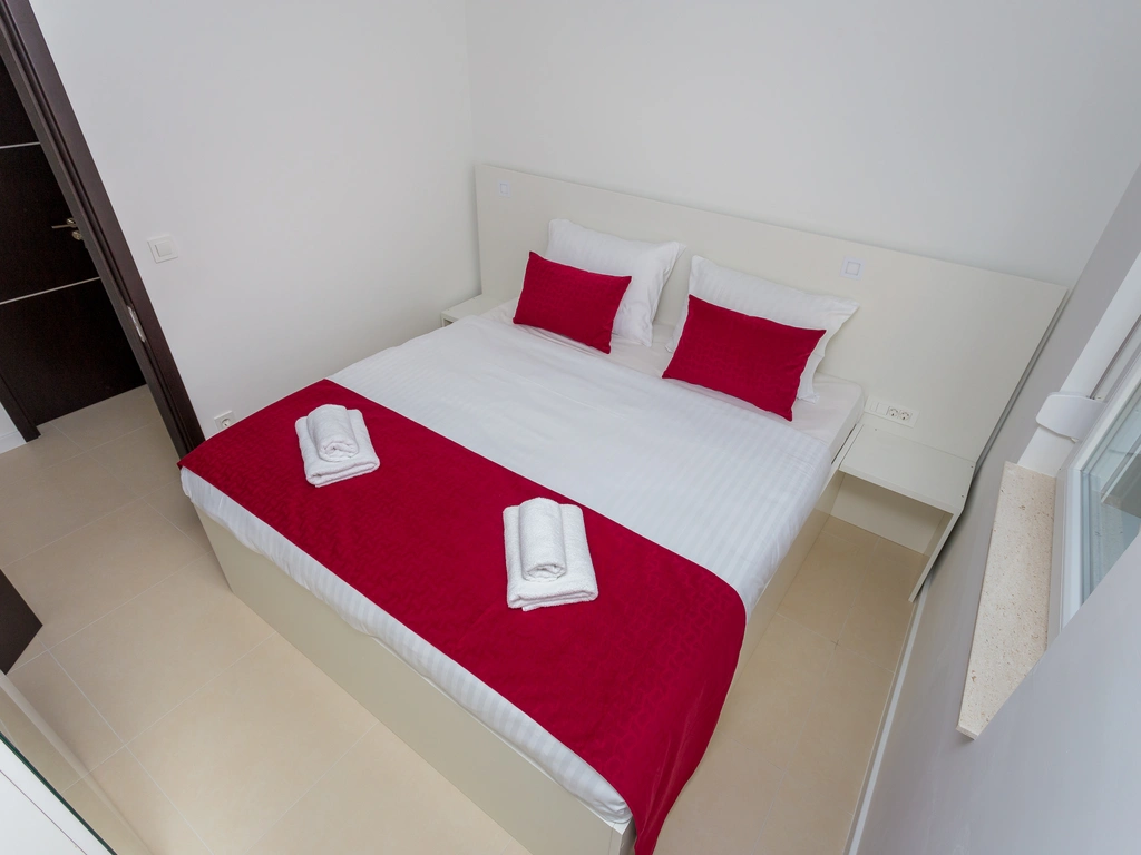 Two-Bedroom Apartment with Balcony in Novalja