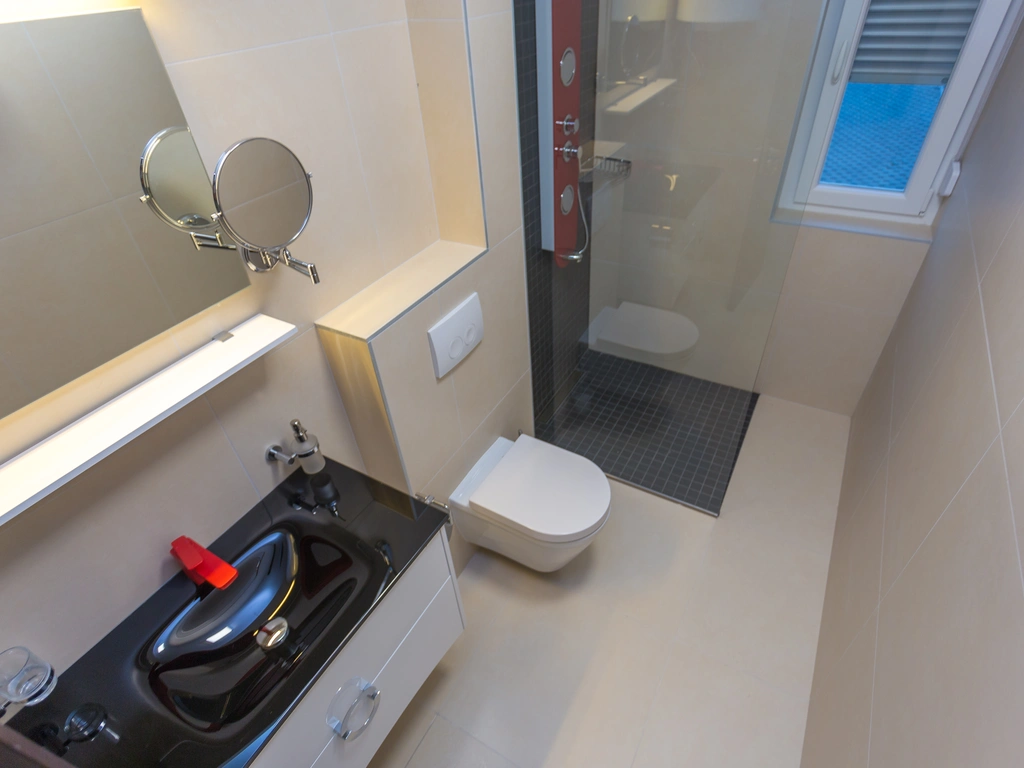 Two-Bedroom Apartment with Balcony in Novalja