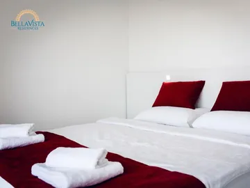 Novalja 3-Bedroom Apartment with Balcony