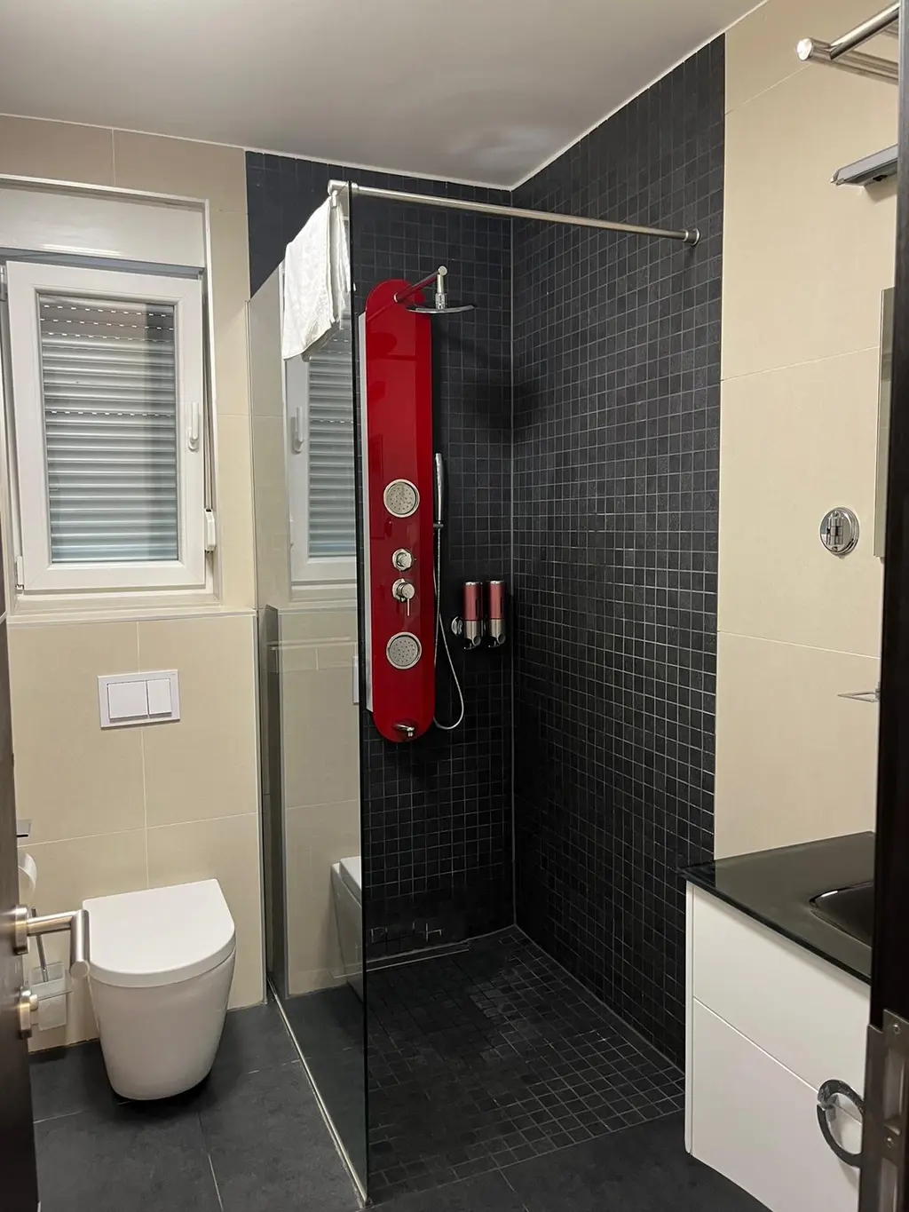 2-Bedroom Apartment with Balcony in Novalja, Croatia