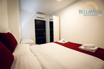 Two-Bedroom Apartment with Balcony in Novalja