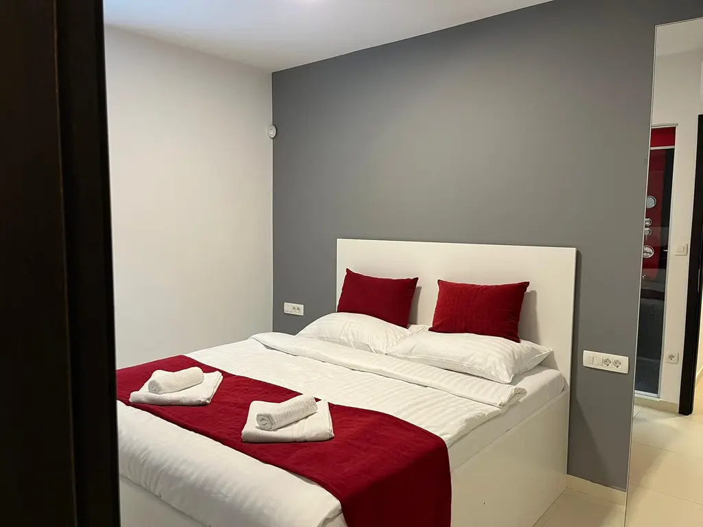Two-Bedroom Apartment with Balcony in Novalja