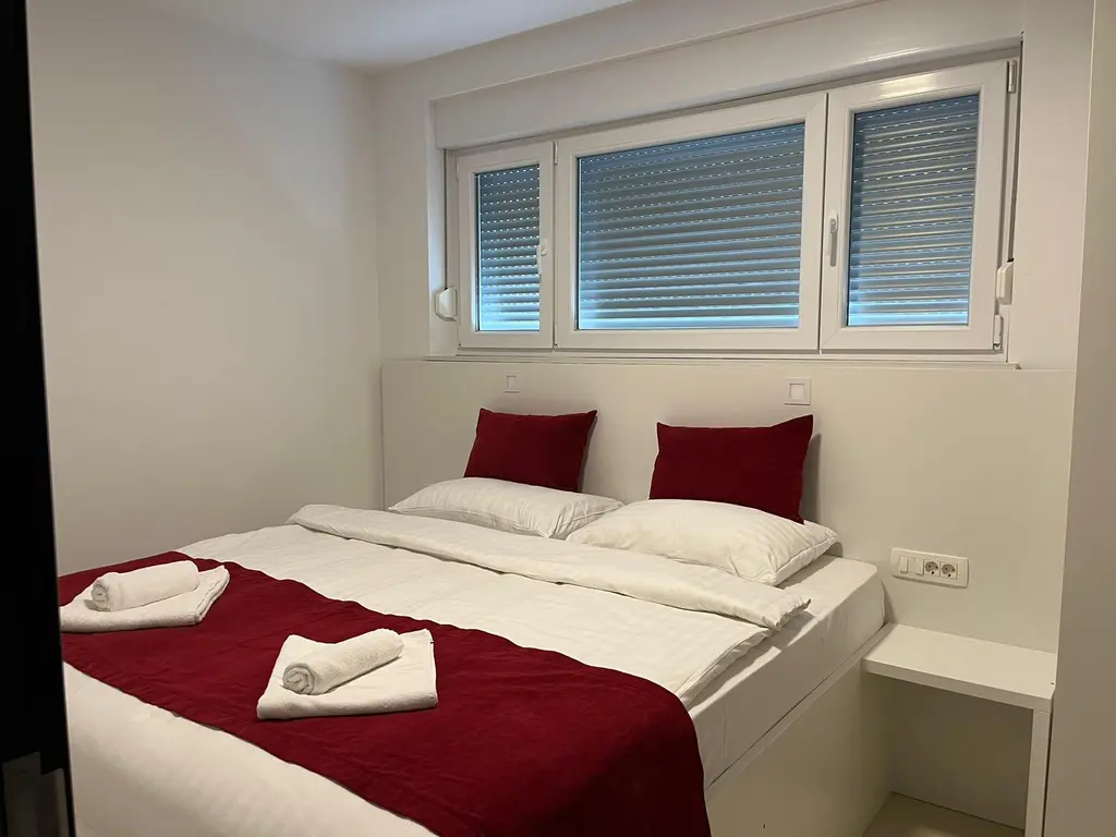Two-Bedroom Apartment in Novalja with Balcony