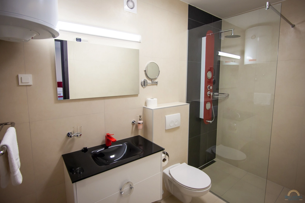 Studio Apartment for 2 in Novalja with Balcony