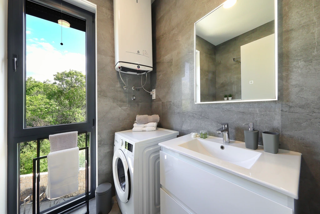 Apartman s pogledom na more u Rovanjskoj