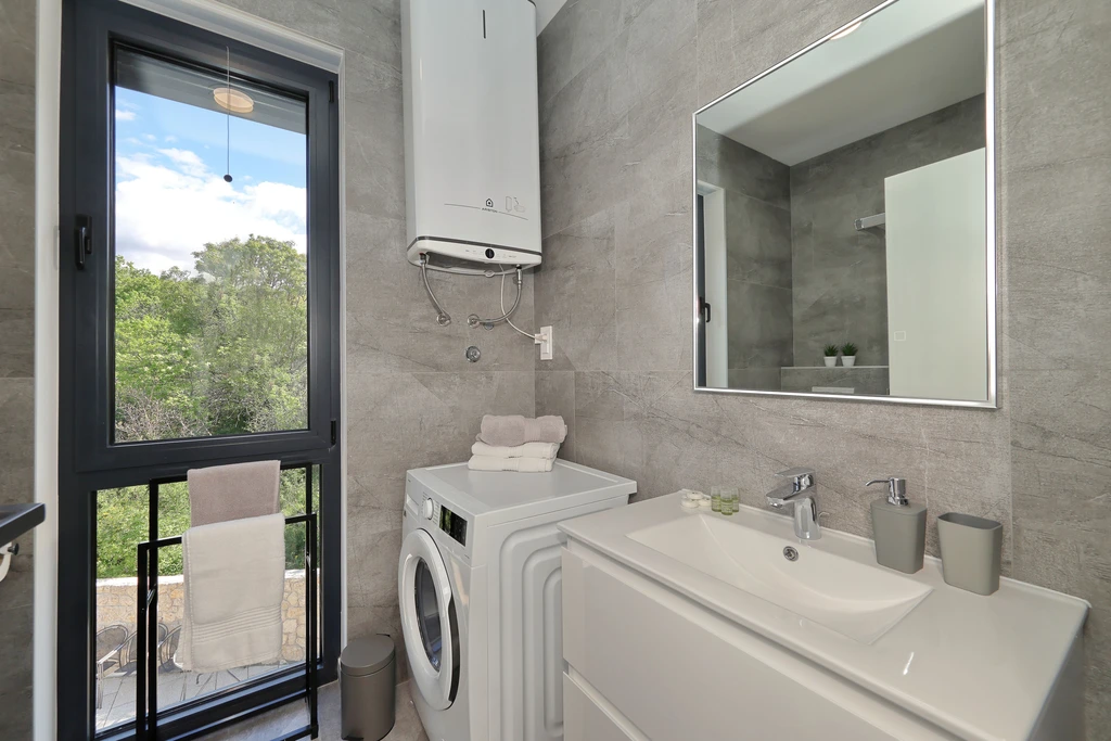 Apartman s pogledom na more u Rovanjskoj