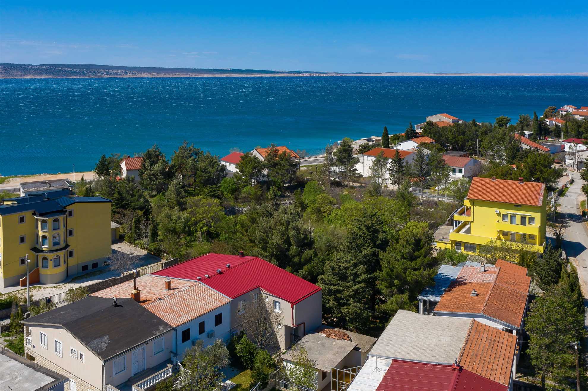 Hibis, No. 2, beautiful double room with bathroom just 150 m from the beach