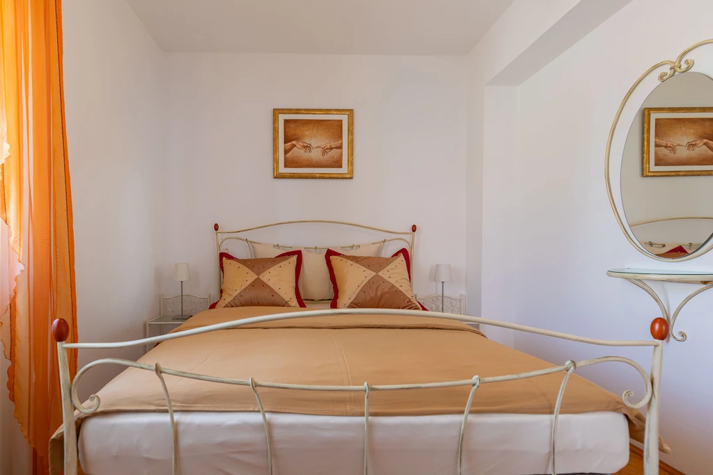 Marinko, br. 3, veliki apartman s bazenom