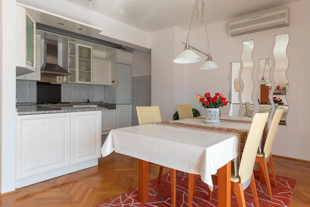 Marinko, br. 3, veliki apartman s bazenom