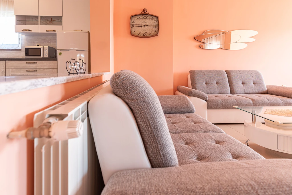 Marinko, br. 4, prostrani apartman s bazenom