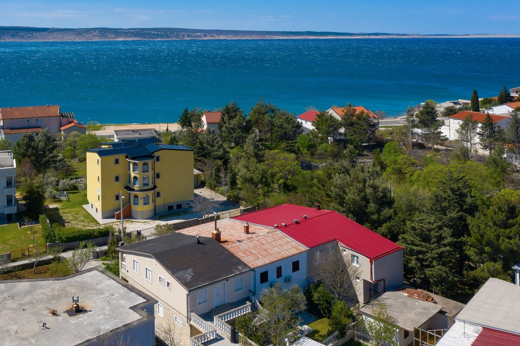 Hibis br. 1, lijepa dvokrevetna soba s kupaonicom samo 150 m od plaže