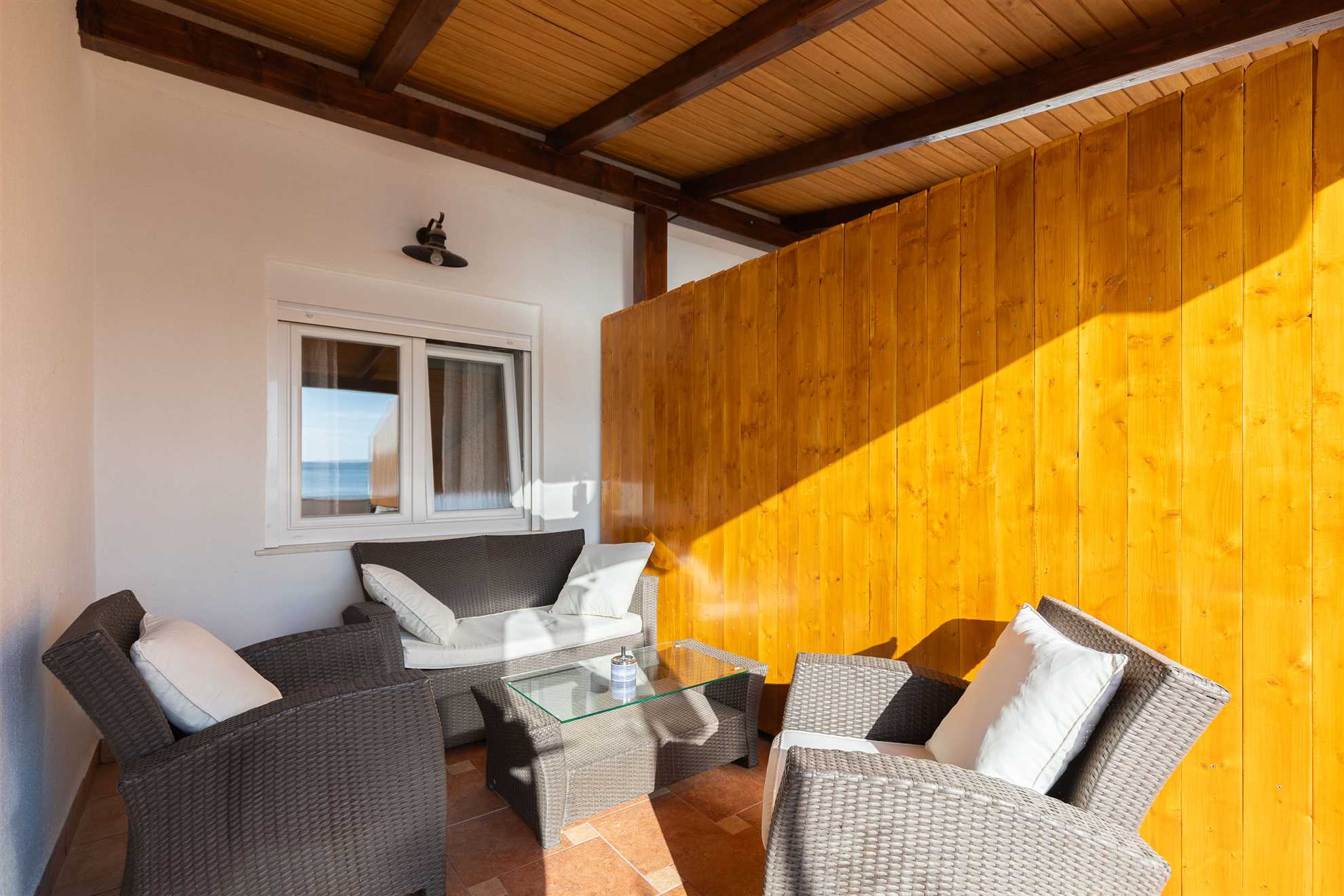 Sidro, beautiful apartment with sea view,