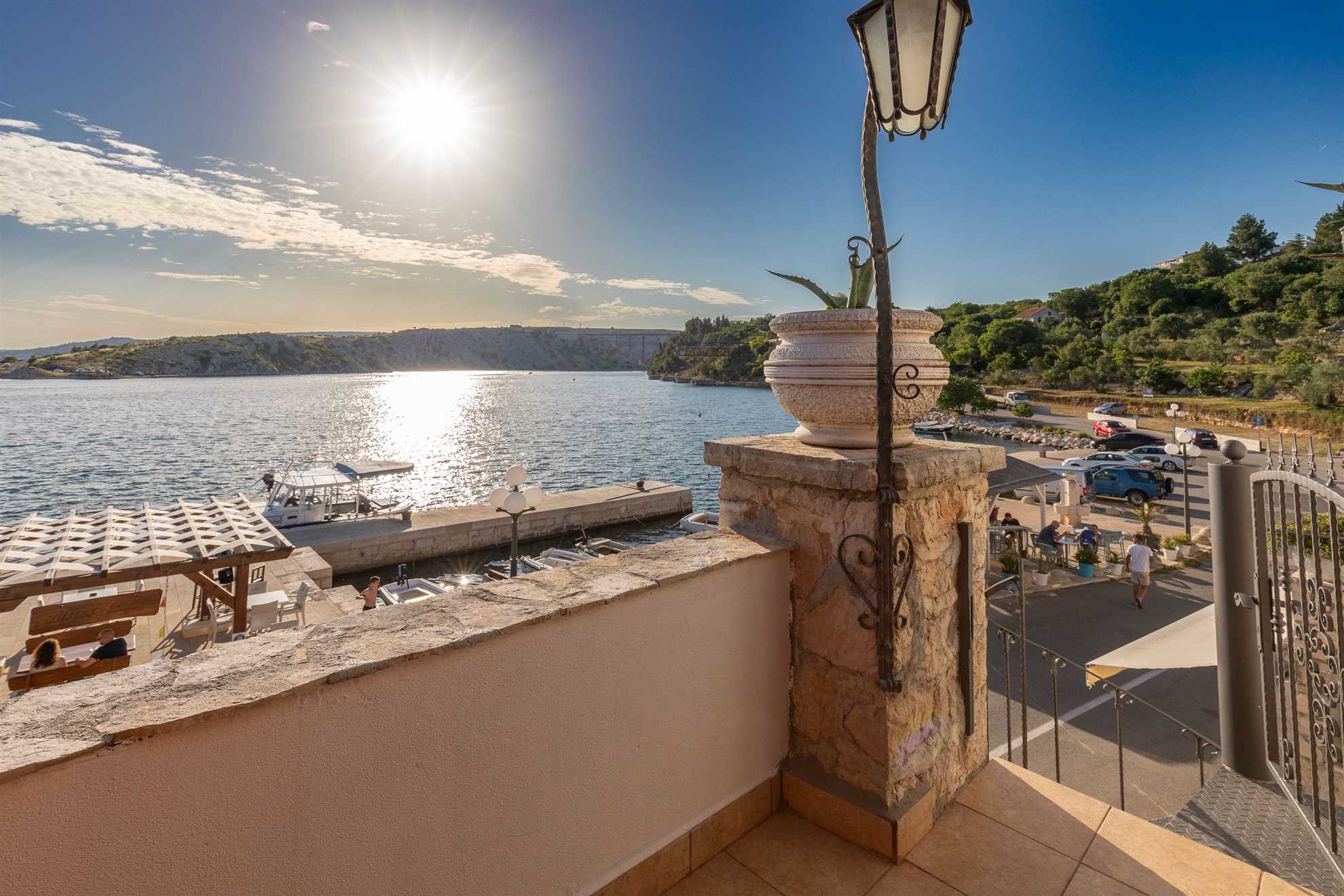 Sidro, beautiful apartment with sea view,
