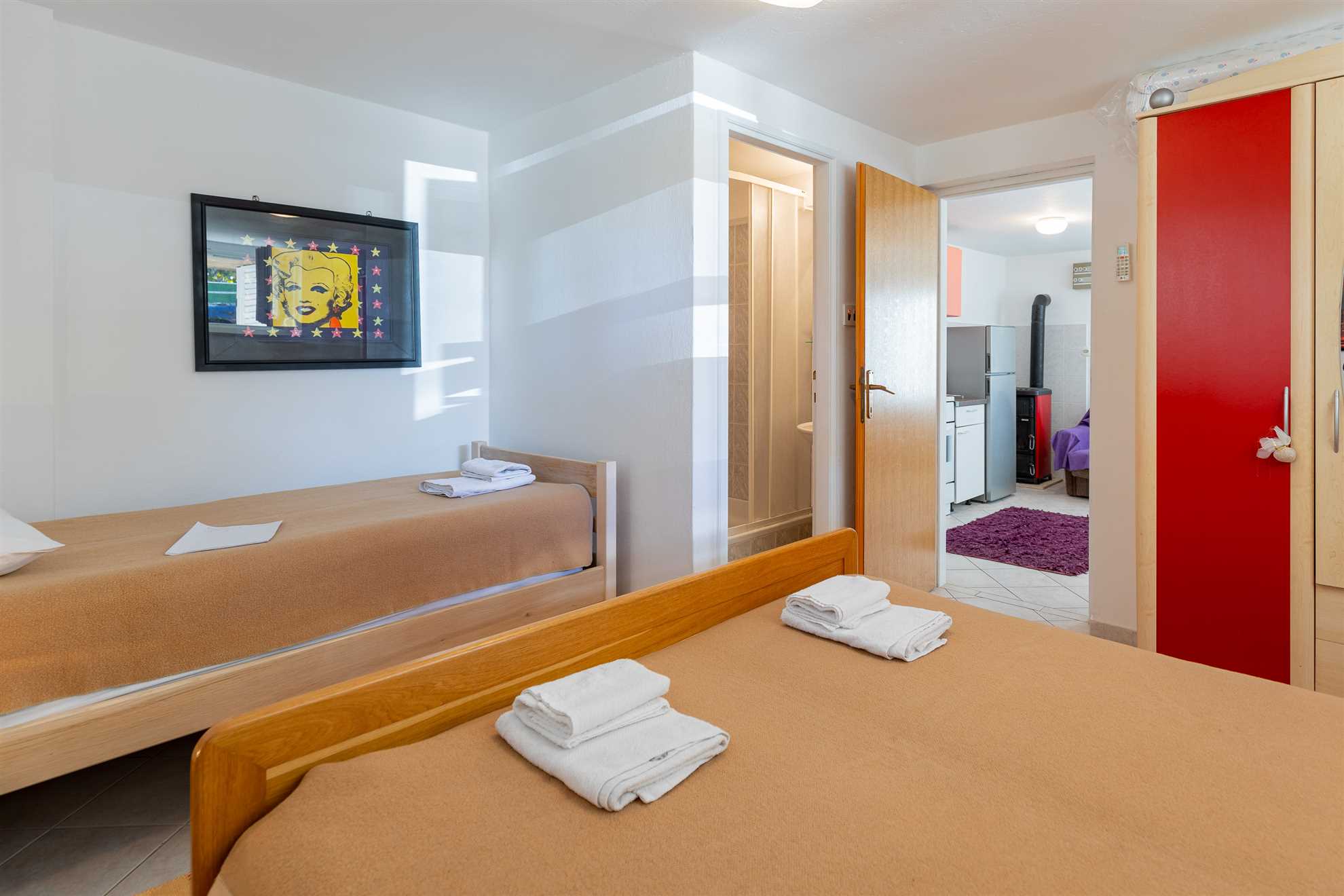 Tinka, Apartment No 1