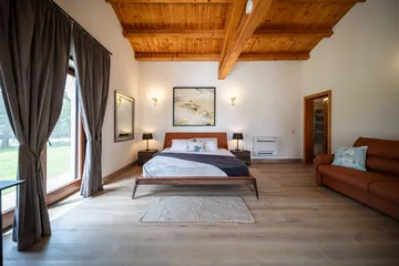 Barban Villa for Up to 12 Guests with Heated Pool