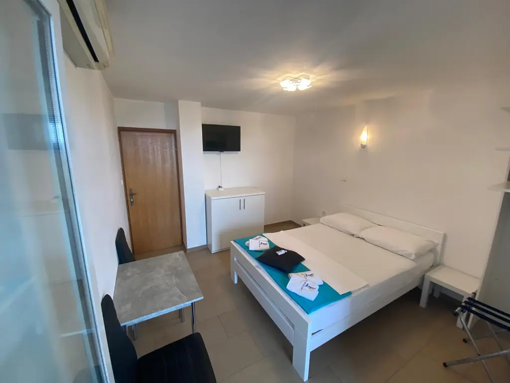 Room for 2 Guests in Omišalj, Croatia