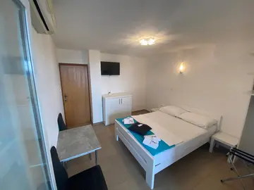 Room for 2 Guests in Omišalj, Croatia