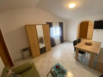 Omišalj 1-Bedroom Apartment for Up to 4