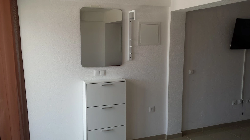 1-Bedroom Apartment in Omišalj for up to 4