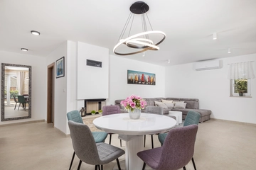 Pool Villa for Up to 8 Guests in Malinska