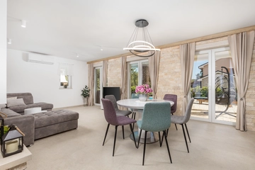 Pool Villa for Up to 8 Guests in Malinska