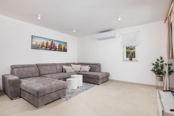 Pool Villa for Up to 8 Guests in Malinska